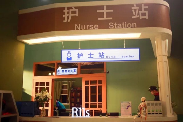 何炅和潘粤明最新视频,何炅明星大侦探变态表情