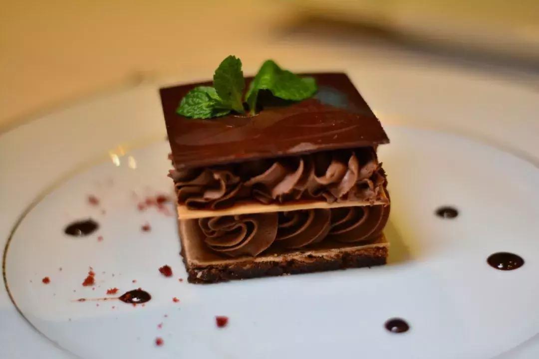 最贵的西餐大概多少钱,100元吃豪华大餐