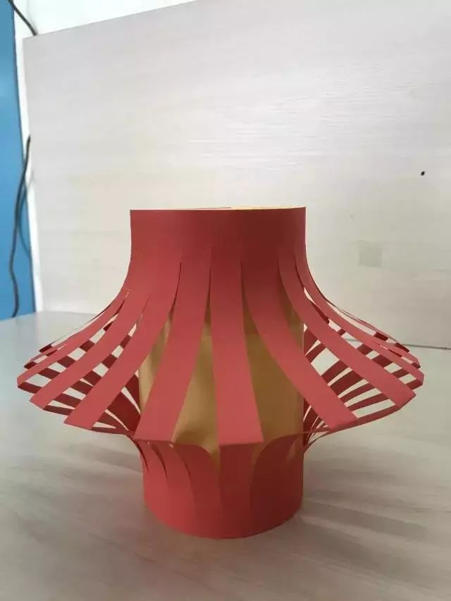 过年的灯笼用卡纸怎么做,纸盒子儿童新年手工纸灯笼