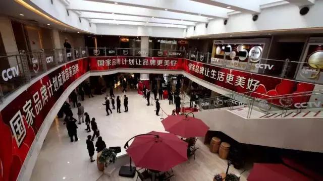 中国19个顶级品牌最新广告文案，你被哪个打动过？