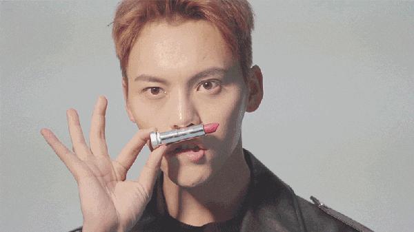 平价化妆品美宝莲哪款好,美宝莲值得入手的口红色号