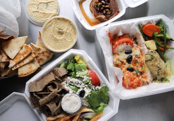 有了车真可以糊口没问题?来看看美国人如何用车养活自己