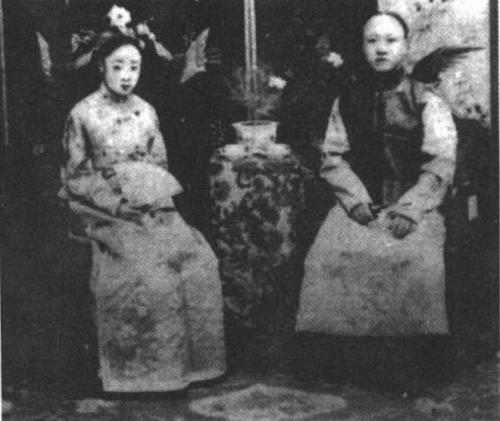 末代皇帝的父亲载沣晚年情况,末代皇帝1988载沣