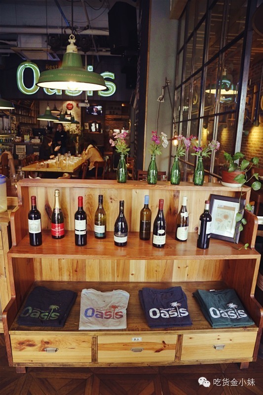 家附近居然藏着这么一家露天餐厅,市中隐藏的特色餐厅