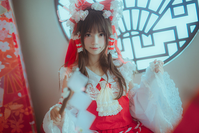 博丽灵梦cos正片,东方project十六夜咲夜cos