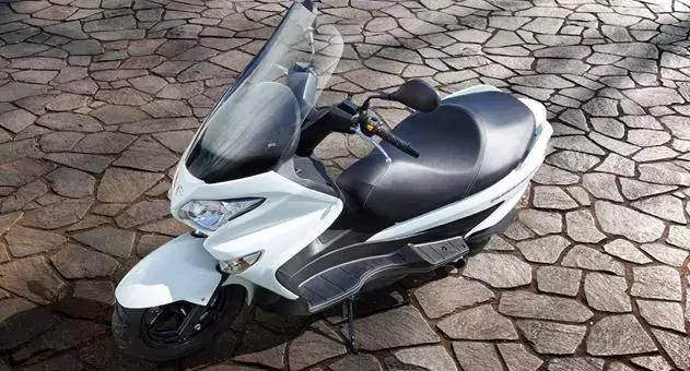 铃木踏板250官方售价,日本进口铃木250最新售价