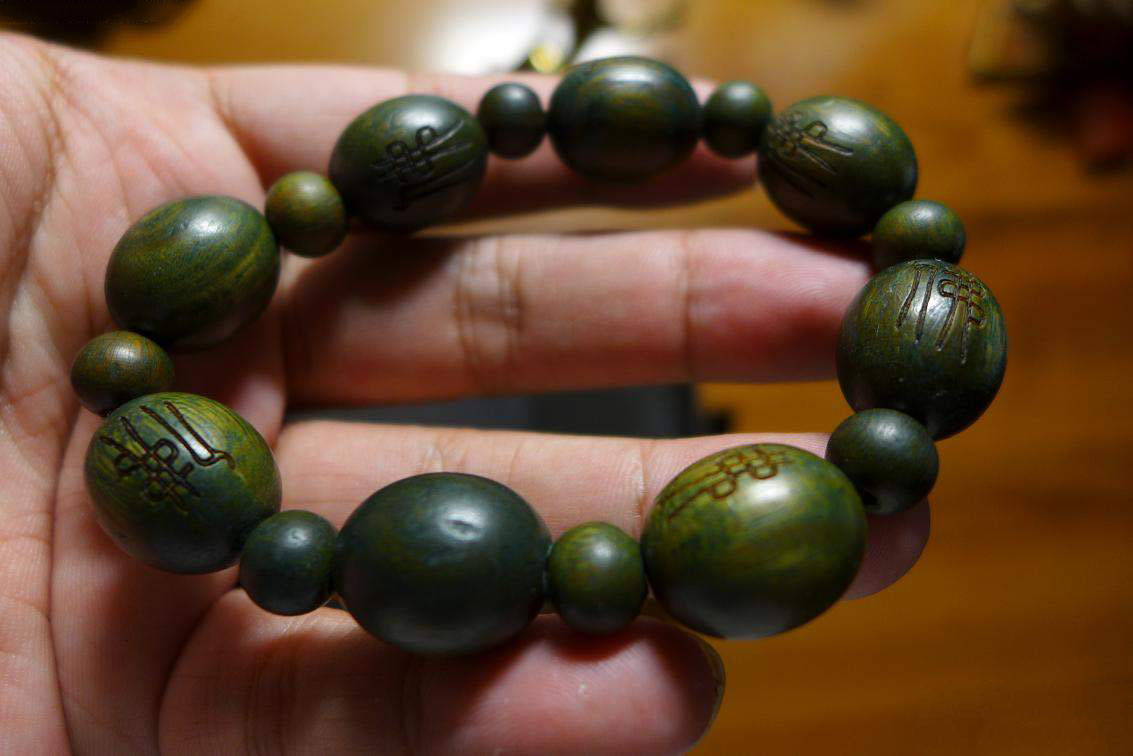 现在最适合入手的文玩手串,教你挑选适合自己的文玩手串