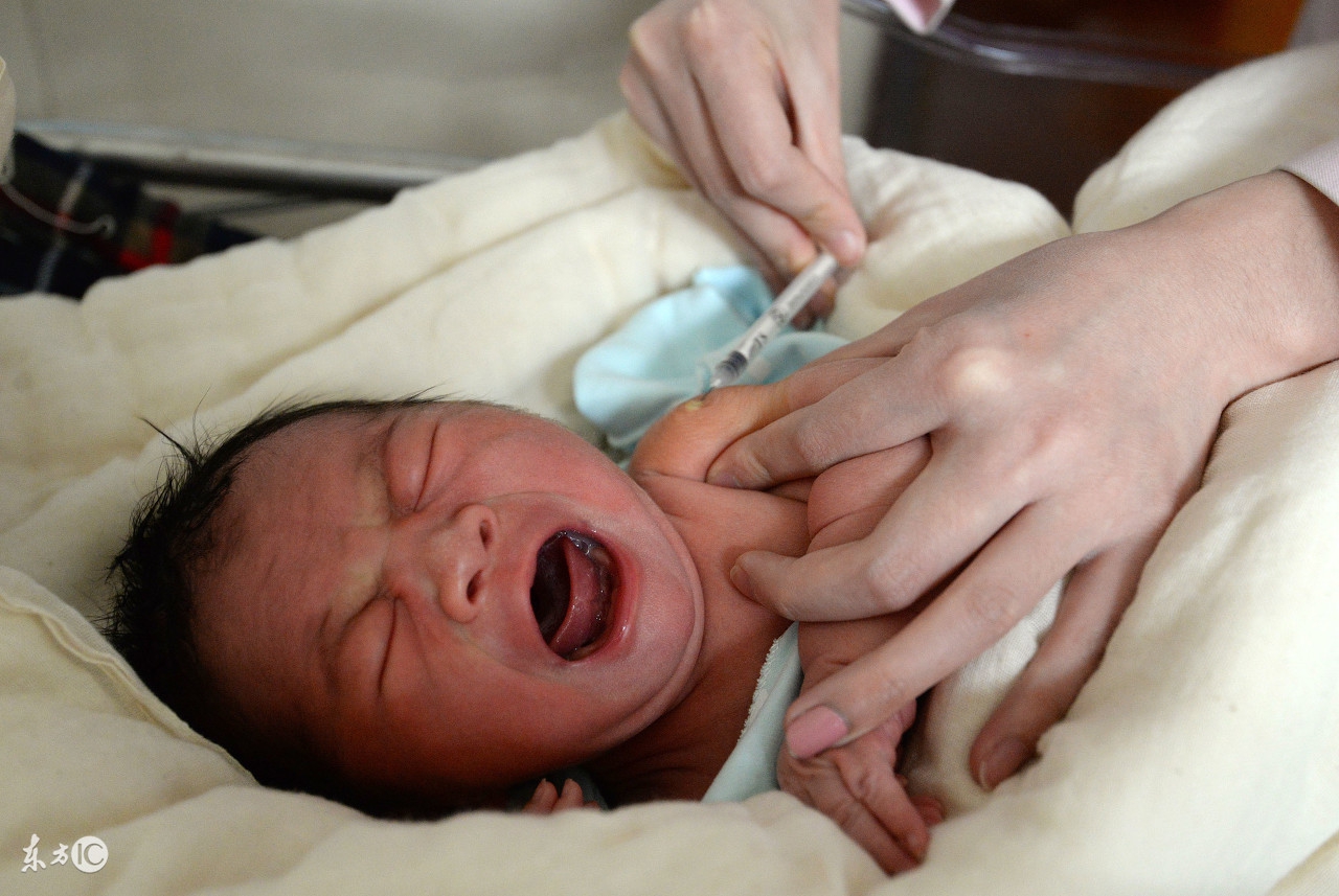 卡介苗化脓后洗澡弄破了怎么办,打卡介苗化脓破了之后怎么处理