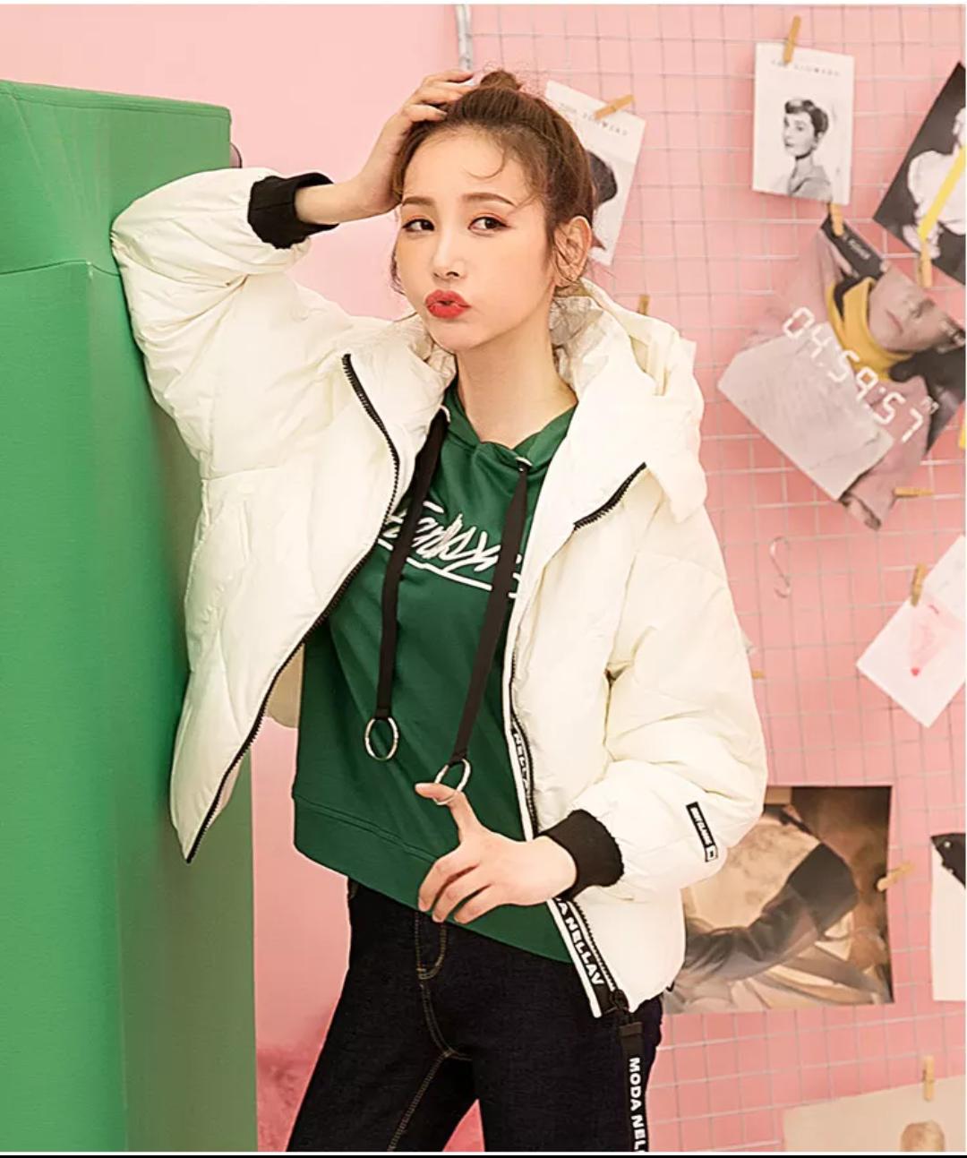 涓夌榛戣壊妫夋湇,涓夌妫夎。