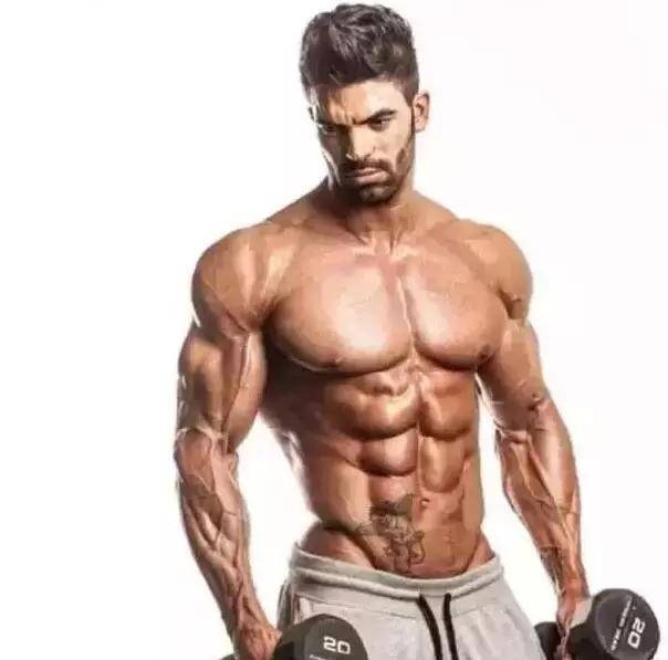 增肌前喝增肌粉还是增肌后喝好,健身增肌该如何喝增肌粉