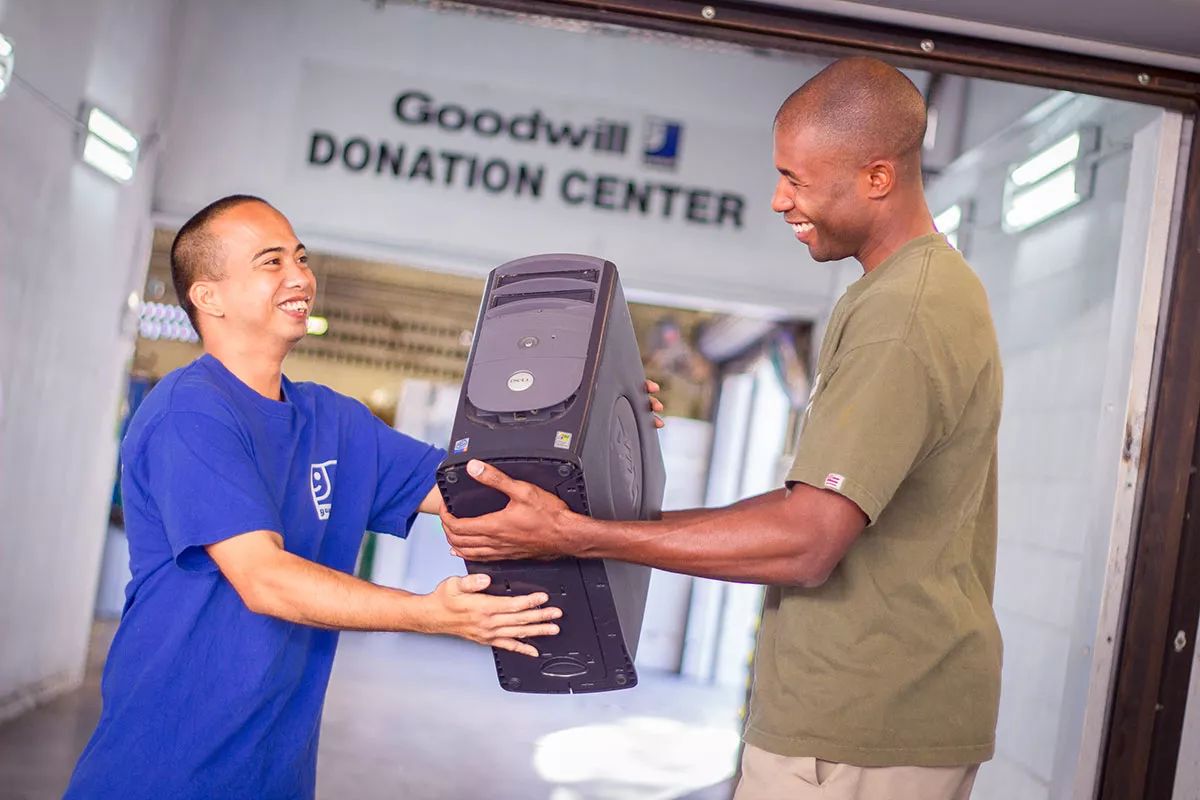 你淘汰的电脑手机，被人提炼出黄金，还打算转手卖回给你