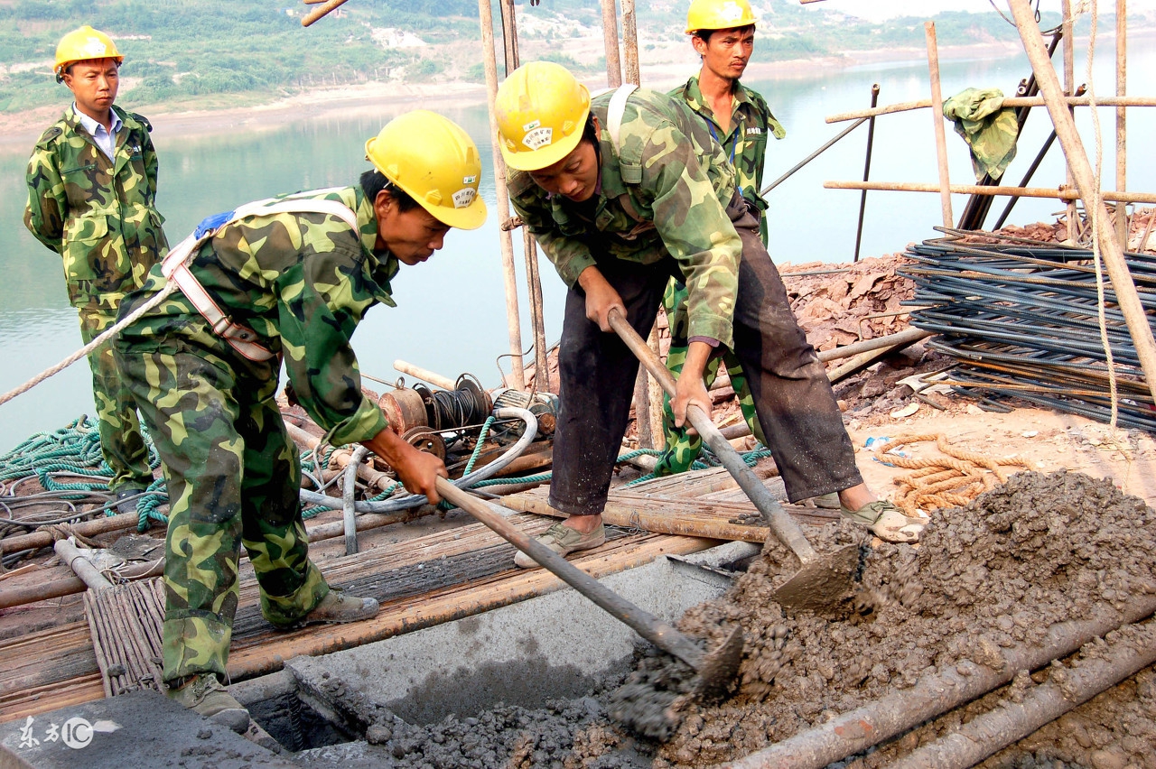 目前抗滑桩施工报价明细表,抗滑桩锚索桩间板施工流程