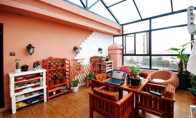 阳光房水蒸气冬季怎么解决,阳光房夏天太晒怎么办