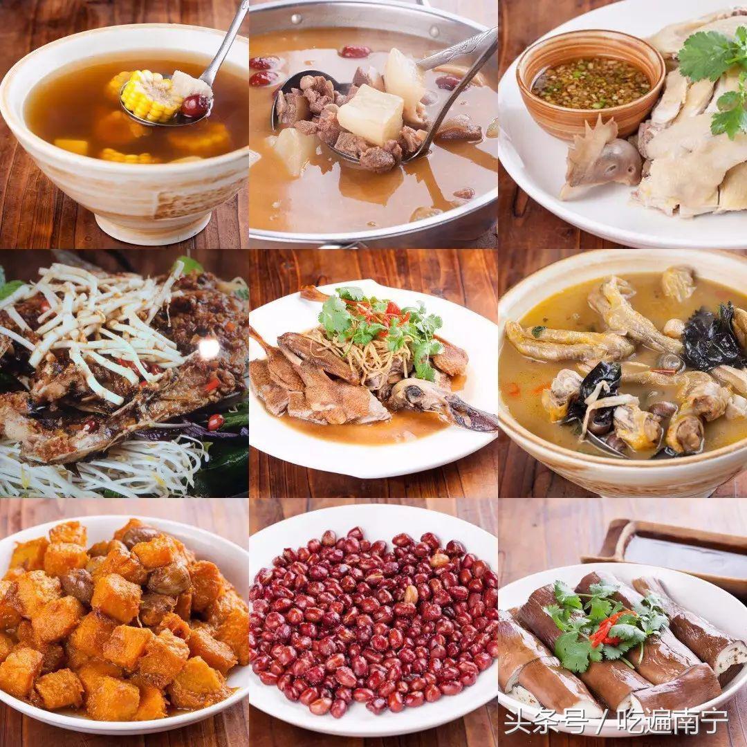 原本热闹的大街如今冷冷清清,现在的商场实体店冷冷清清