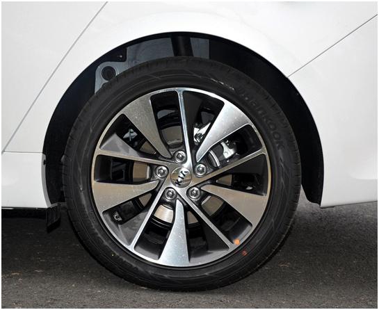 2022起亚k5隔音效果实测,好车不贵经济实惠起亚k5