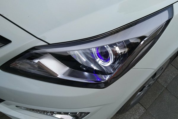 2014款现代瑞纳座椅能上下调节吗,现代瑞纳2014款调节座椅高低在哪