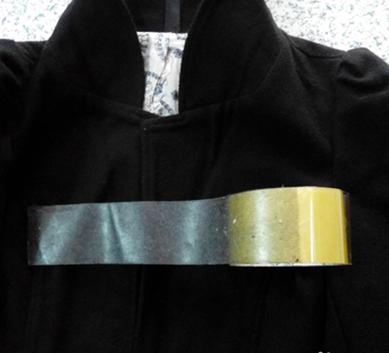 黑色衣服粘毛怎么彻底解决,黑色衣服粘毛小妙招