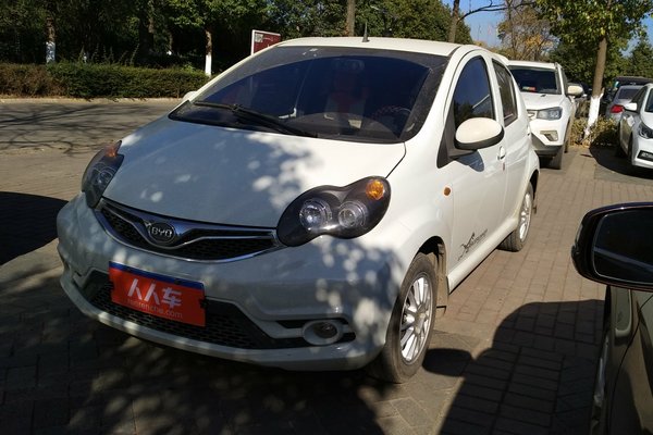 比亚迪f02015款1.0l炫酷型配置,比亚迪f0amt