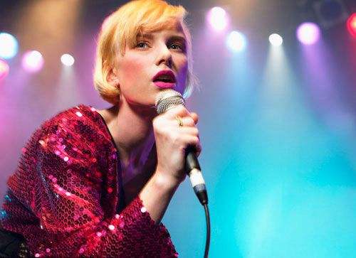 唱歌鼻音重怎么解决,唱歌的时候有鼻音怎么改变