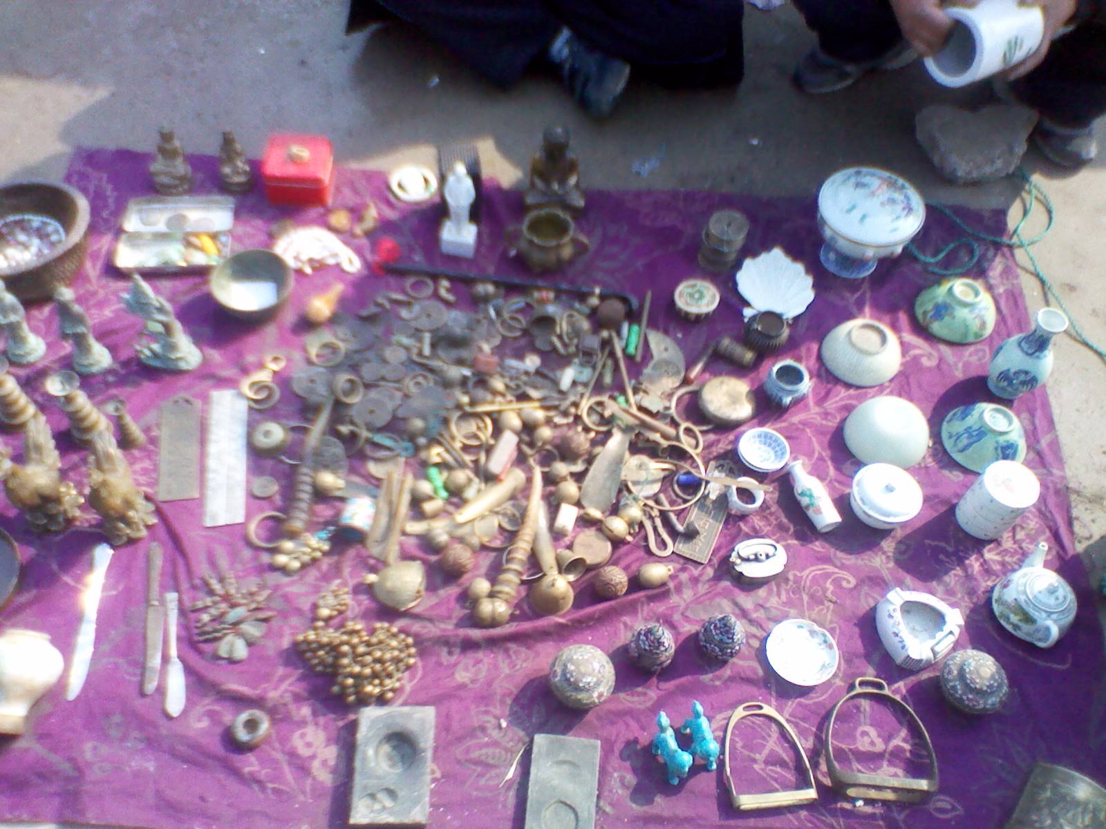 上海闵行古玩交易市场,上海古玩市场地摊捡漏在什么地方