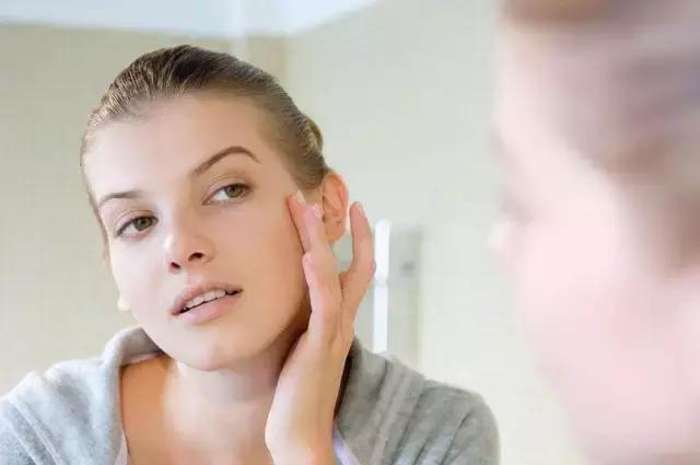 日常素颜的正确顺序,素颜其中的辛酸苦辣只有自己知道