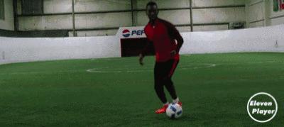 足球十大最简单过人技巧,足球过人怎样晃重心