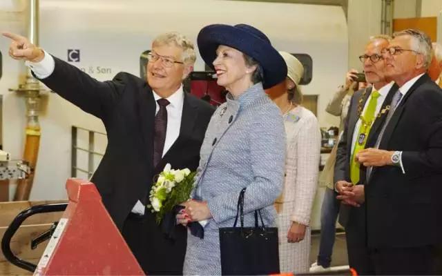 满世界都在山寨它，这把椅子凭什么成为大师最经典的传世之作？