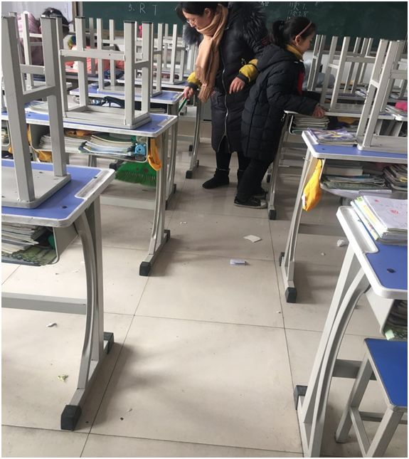 情暖校园爱心传递,校园通讯