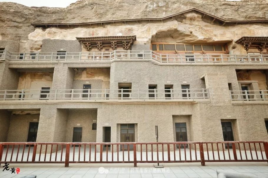 一眼穿越千年莫高窟,为什么莫高窟今年如此火爆