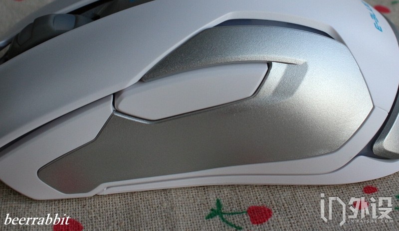 宜博疾光狂蛇,宜博m639鼠标