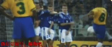 十大经典弧线进球,足坛十大弧线进球视频