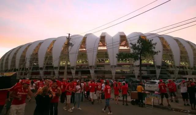 如果给足球场来个选美这些地儿你踢掉哪个?