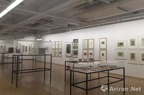 白南准与博伊斯,白南准向博伊斯致敬