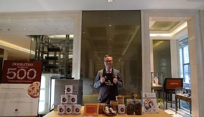 希尔顿发家的传奇故事,希尔顿逸林历史