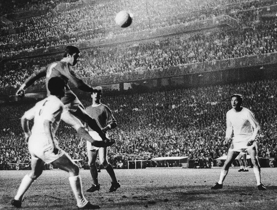 足球历史上那些有趣的故事,足球运动员最快的100米纪录