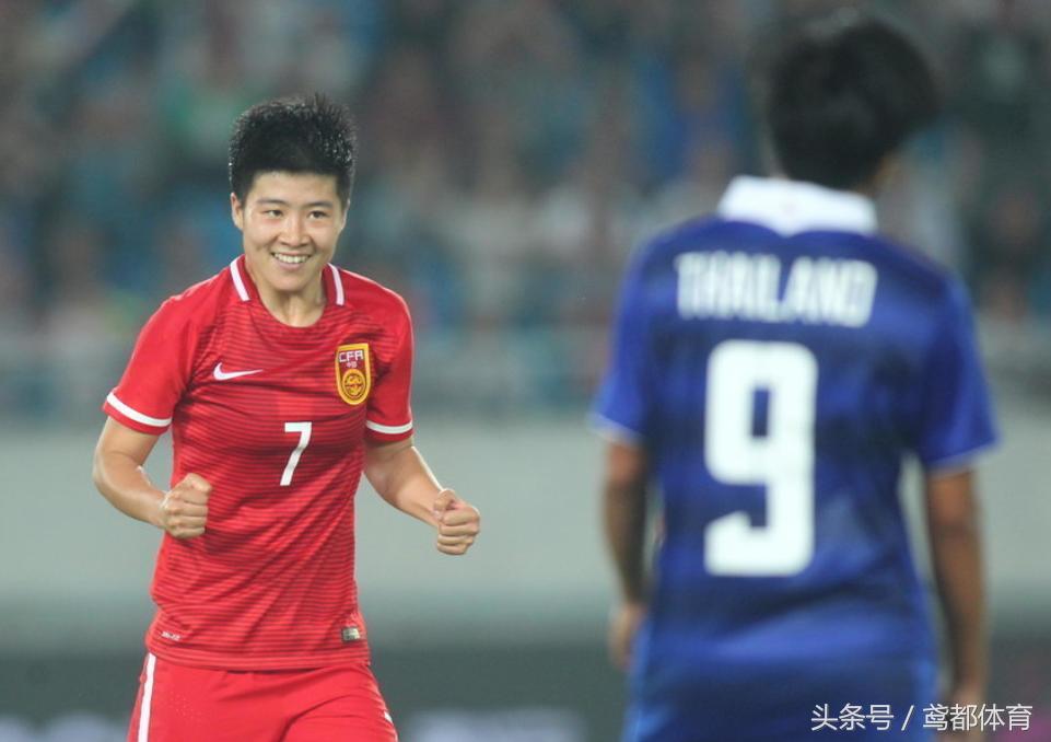 今日足球直播赛程,铿锵玫瑰直播间现场