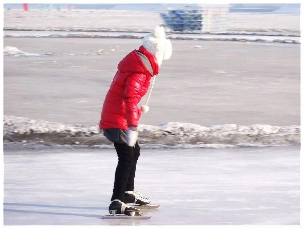 初学滑冰怎么选冰鞋,滑冰冰刀鞋