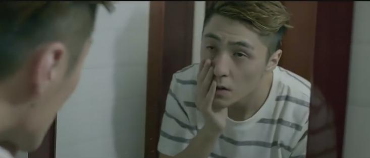 未来世界,女友可以通过网上购买,小伙购买了一个女仆和不知火舞