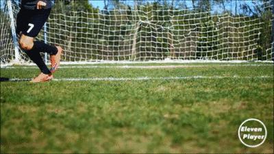 足球过人实用技巧小学生,足球五人制过人小技巧简单