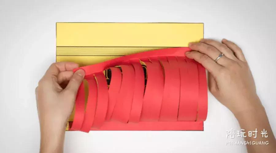 纸灯笼安装龙,纸筒鞭炮灯笼怎么折