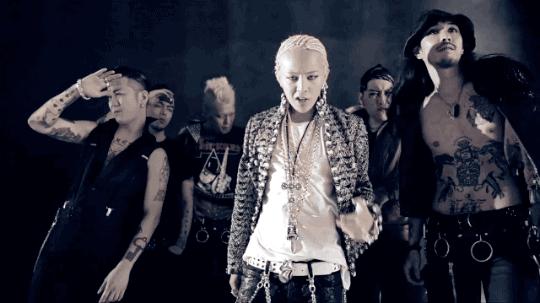 让5亿少女恋爱的养老公游戏！每个角色都是穿搭时尚精