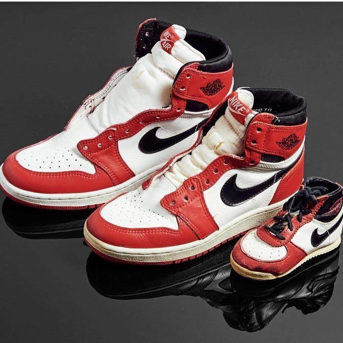 球鞋发黄清理,球鞋发黄怎么变白