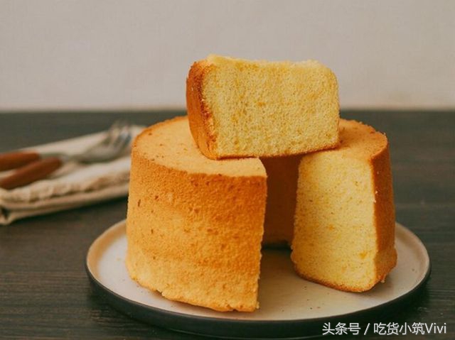 戚风蓬松得很高但是脱模回缩,烘焙学徒注意什么