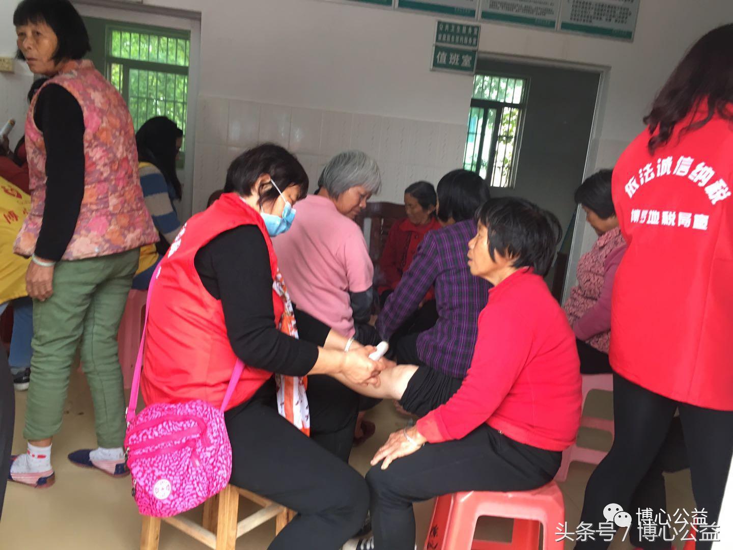 博心：走进平安镇旱田村，便民服务，为您服务