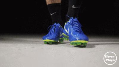 足球球鞋磨脚趾头的解决办法,足球鞋磨脚的鞋子怎么处理最好