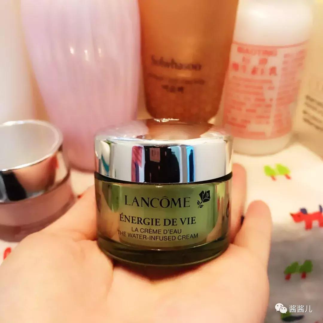 油痘肌用什么乳液红黑榜,平价水乳霜套装祛痘