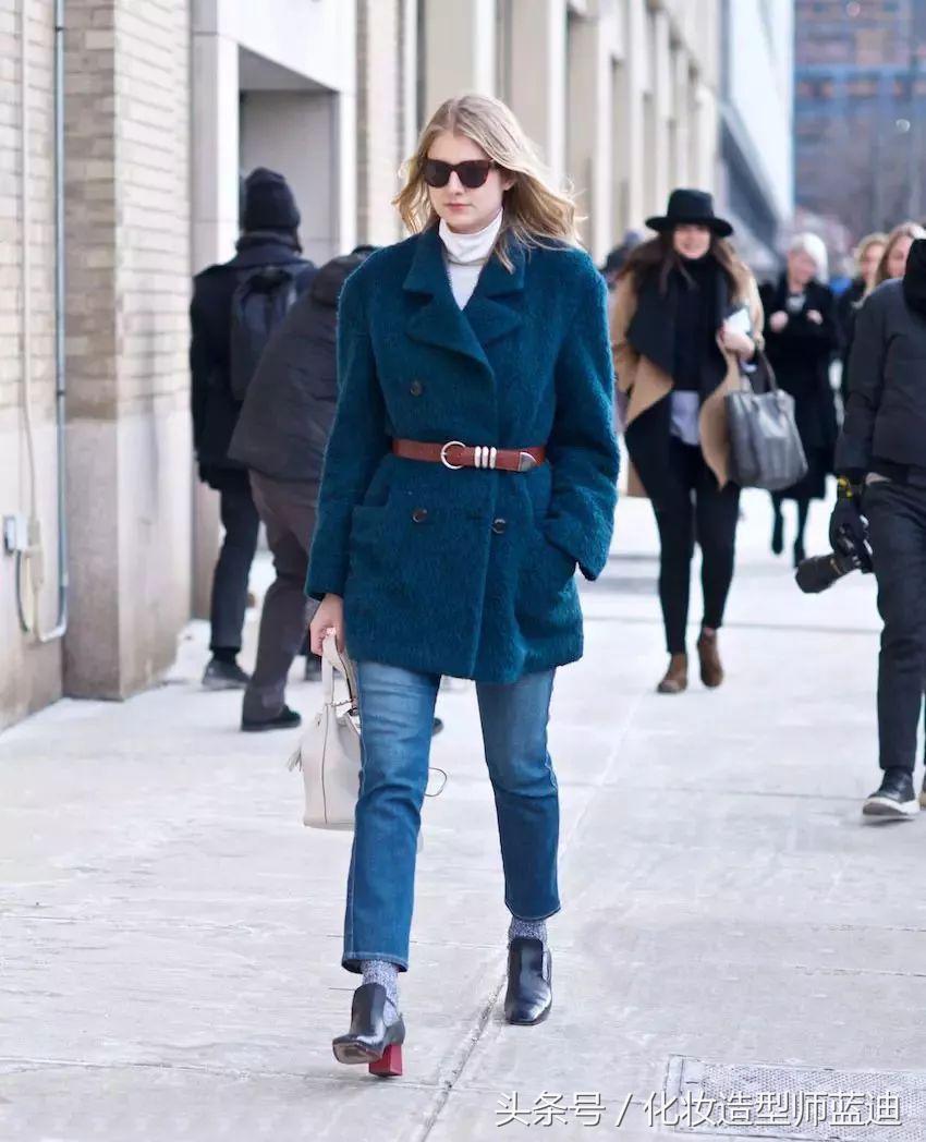 高跟鞋穿袜子很low吗,你永远不知道高跟鞋里穿什么袜子