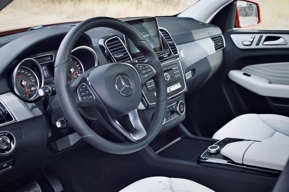 奔驰gle400越野2020款,最新款奔驰gle400试驾