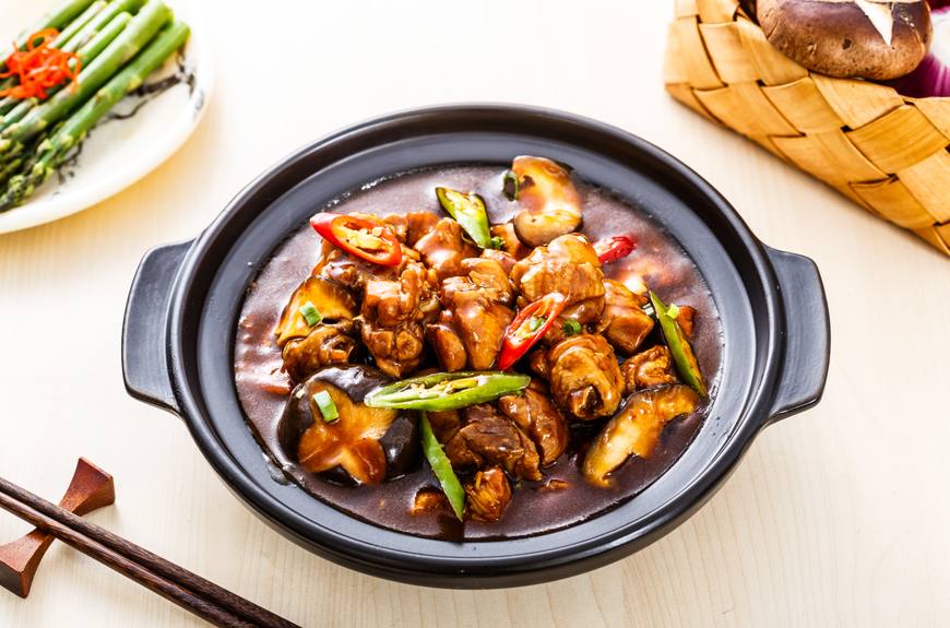 想创业就得努力,如何开一家黄焖鸡米饭店