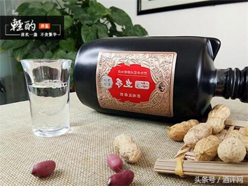 诗心刘伶怎么样？简约其表情怀其中暗香其心